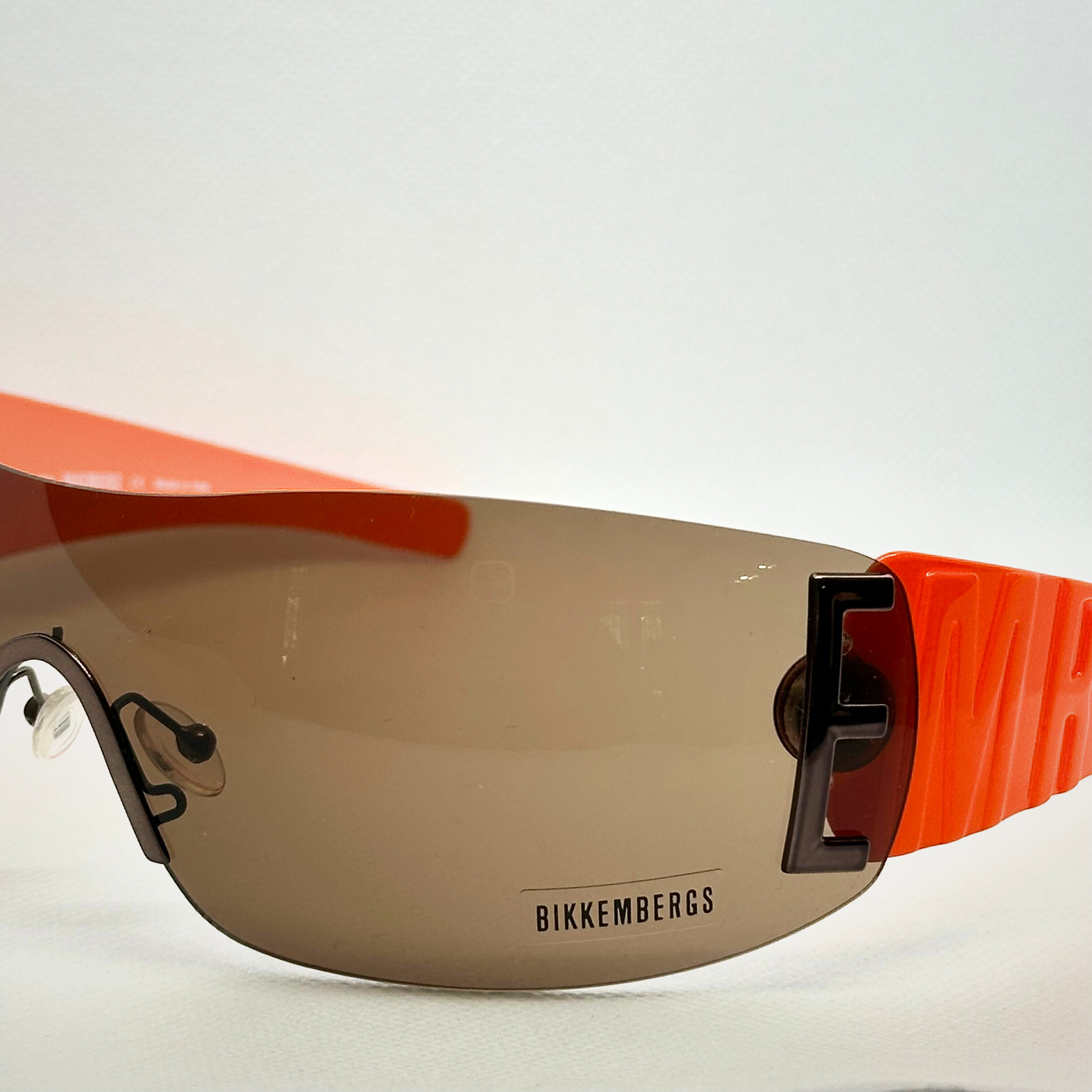BIKKEMBERGS 2000